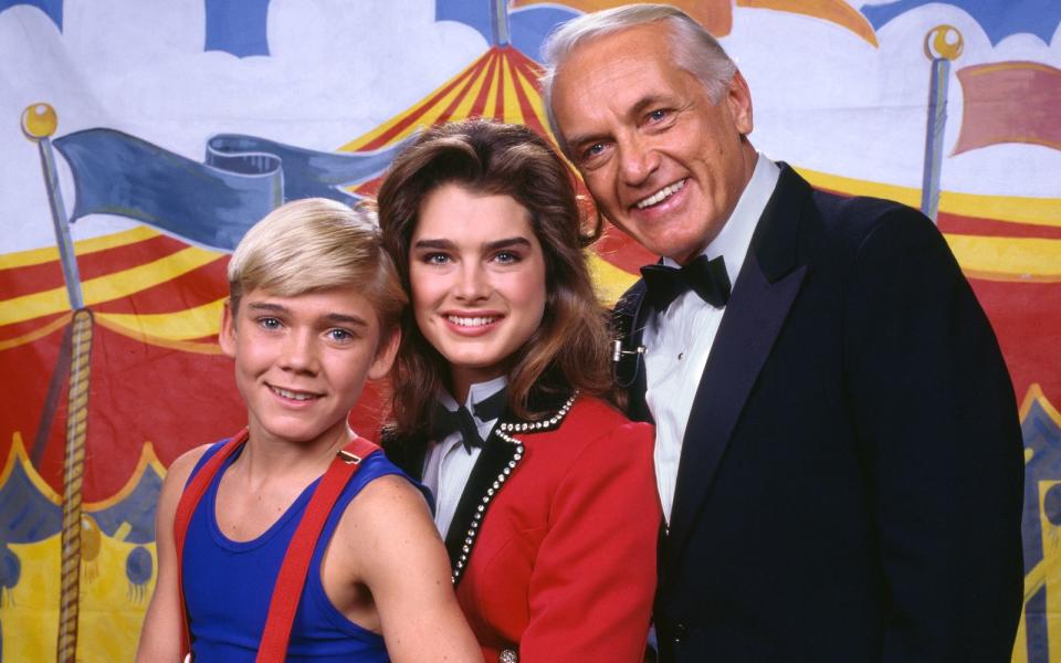 In den 80er-Jahren trat Ricky Schroder (links, mit Brooke Shields und Ted Knight) auch beim "Circus of the Stars" auf. (Bild: 1982 CBS Photo Archive/CBS Photo Archive via Getty Images)