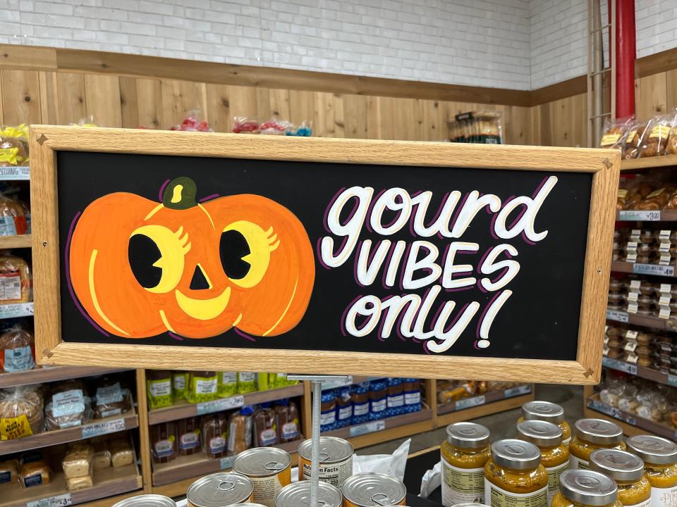 A "gourd vibes only" sign at Trader Joe's.