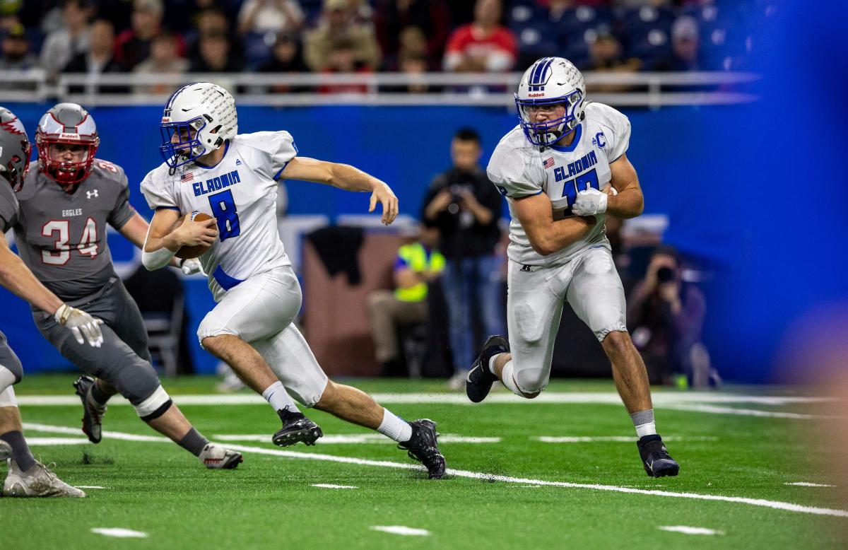 Michigan high school football finals Gladwin tops Frankenmuth in