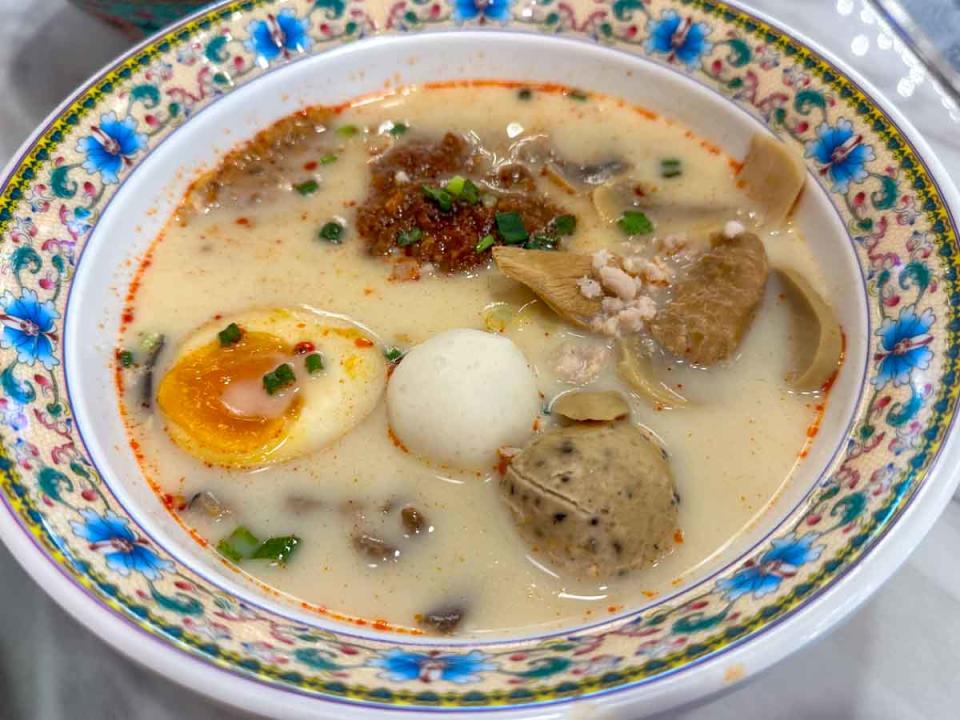 mee bagus - volcano ayam