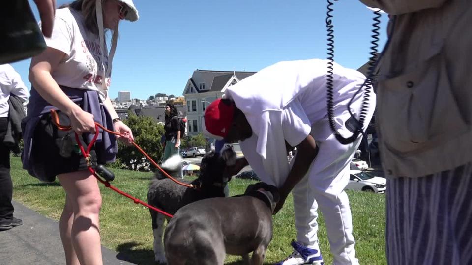 <div>Beloved Alamo Square dog walker Terry Williams during a May 11 rally in support of him and his family.</div>