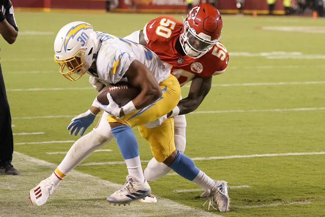 Monday's NFL: Chiefs hold off Chargers' late push in Mexico