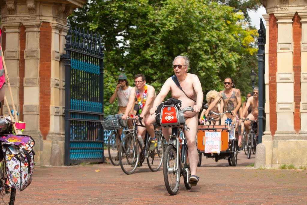 Cyclists in Victoria Park  (PA)