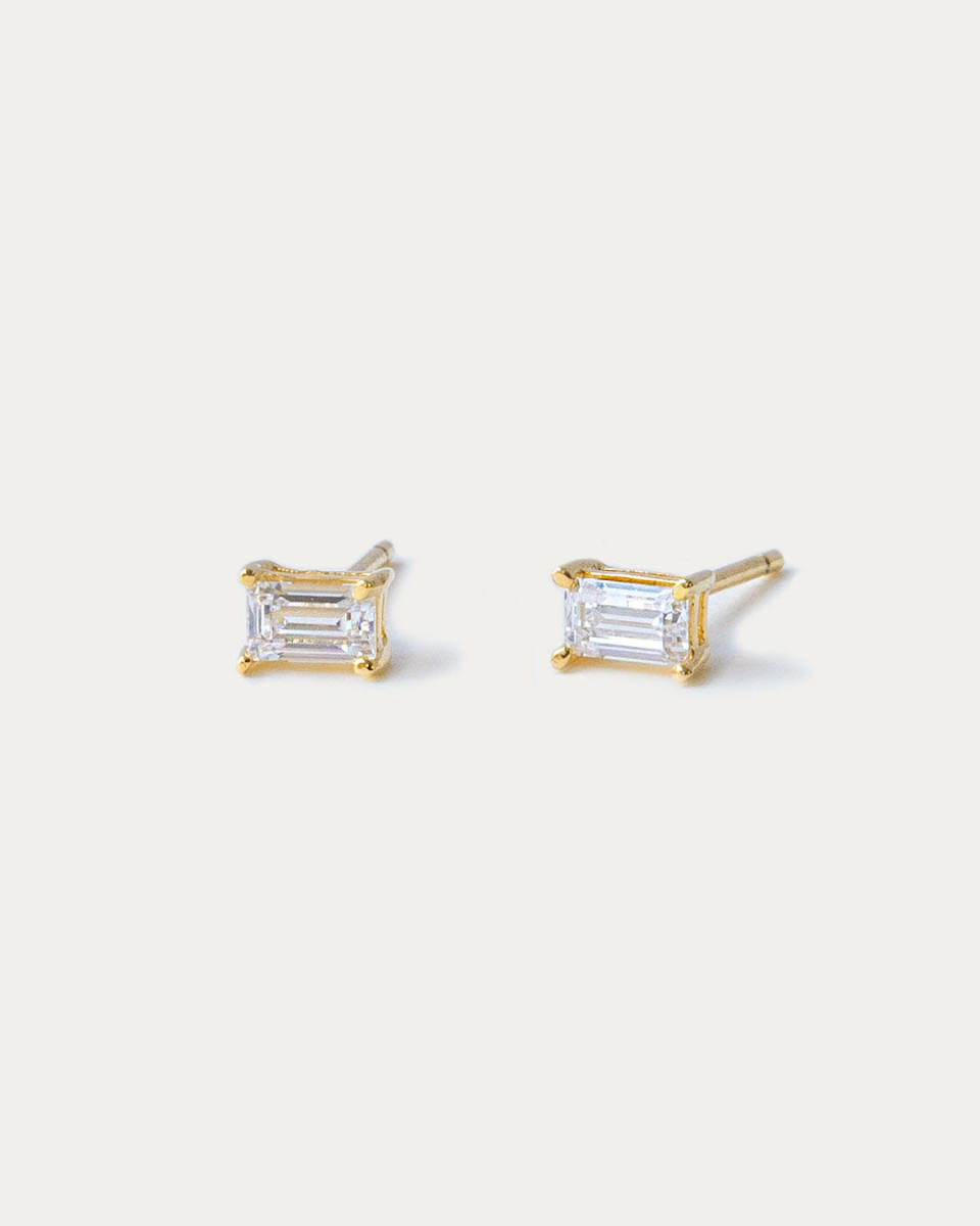 <p><a href="https://go.redirectingat.com?id=74968X1596630&url=https%3A%2F%2Fjewelsandaces.com%2Fproducts%2Femerald-cut-stud-earrings&sref=https%3A%2F%2Fwww.womansday.com%2Frelationships%2Fdating-marriage%2Fg60193597%2F15-year-anniversary-gift-ideas%2F" rel="nofollow noopener" target="_blank" data-ylk="slk:Shop Now;elm:context_link;itc:0;sec:content-canvas" class="link ">Shop Now</a></p><p>Emerald Cut Stud Earrings</p><p>jewelsandaces.com</p><p>$44.00</p><span class="copyright">Jewels & Aces</span>