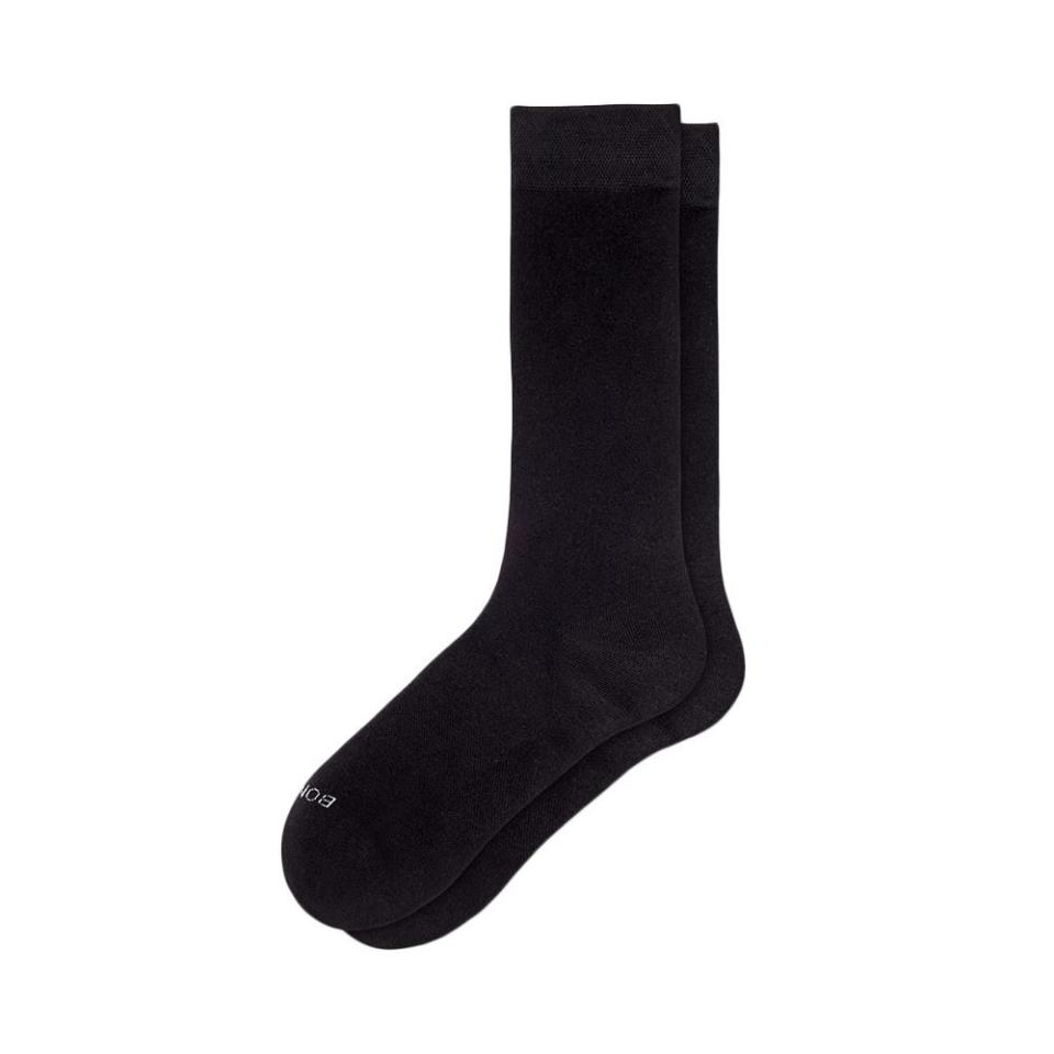 <p><a href="https://go.redirectingat.com?id=74968X1596630&url=https%3A%2F%2Fbombas.com%2Fproducts%2Fwomens-lightweight-crew-sock%3Fvariant%3Dblack%26size%3Dm&sref=https%3A%2F%2F" rel="nofollow noopener" target="_blank" data-ylk="slk:Shop Now;elm:context_link;itc:0;sec:content-canvas" class="link ">Shop Now</a></p><p>Women's Lightweight Calf Socks</p><p>bombas.com</p><p>$16.00</p><span class="copyright">Bombas</span>