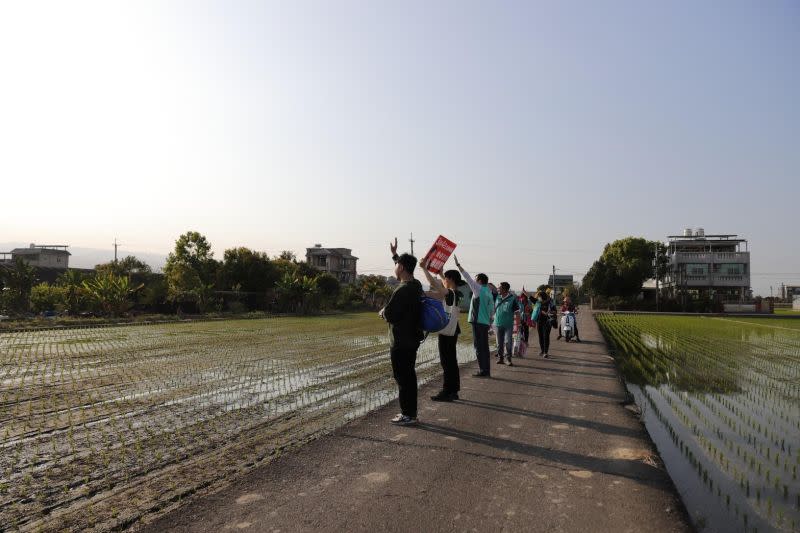 ▲民進黨青年部持續深入南投大街小巷，期盼鄉親支持蔡培慧改變南投。（圖／翻攝自民進黨青年部臉書）