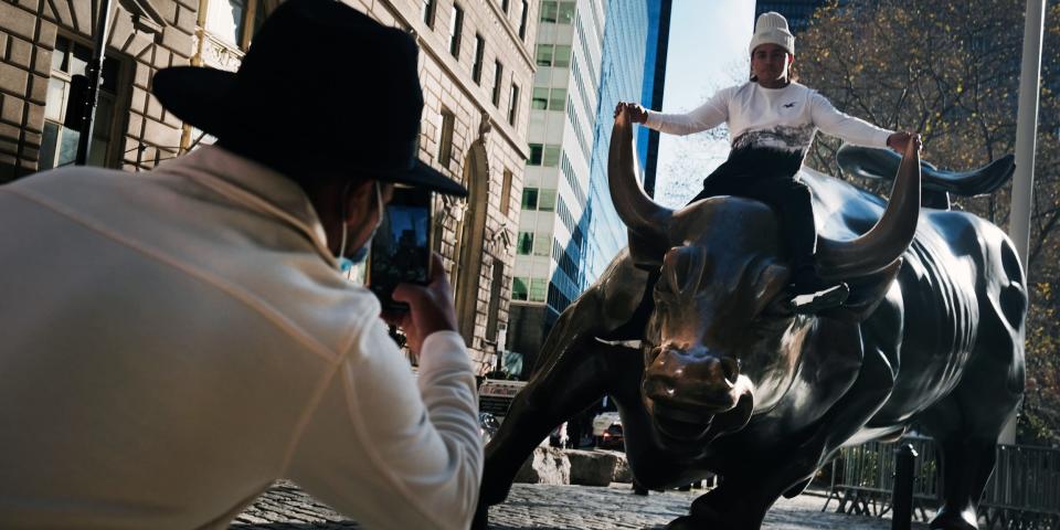 Wall Street NYSE Bull