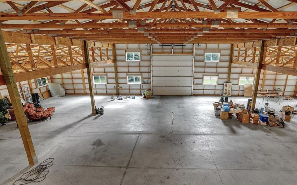 The garage covers 3,000 square feet and is heated and cooled.
