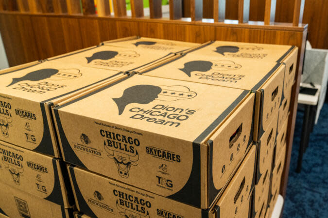 This Black-Owned Nonprofit On Track To Deliver 1 Million Pounds Of Food To Chicago’s Underserved Communities: ‘Access To Healthy Food Is A Human Right’ | Photo Courtesy of Amber Marie Green Photography