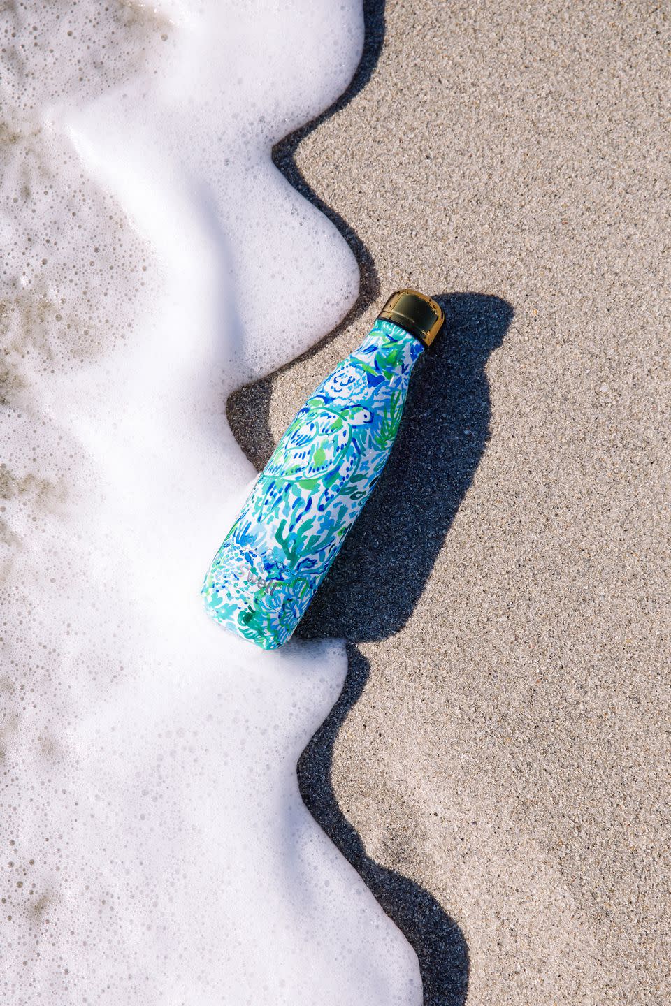 Lilly Pulitzer Happy as a Clam Slim Water Bottle