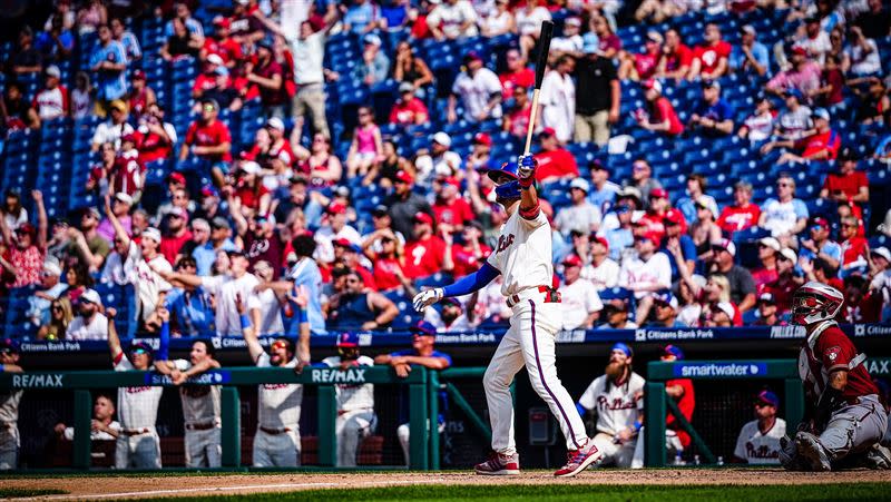 透納（Trea Turner）相隔13場開轟。（圖／翻攝自費城人推特）