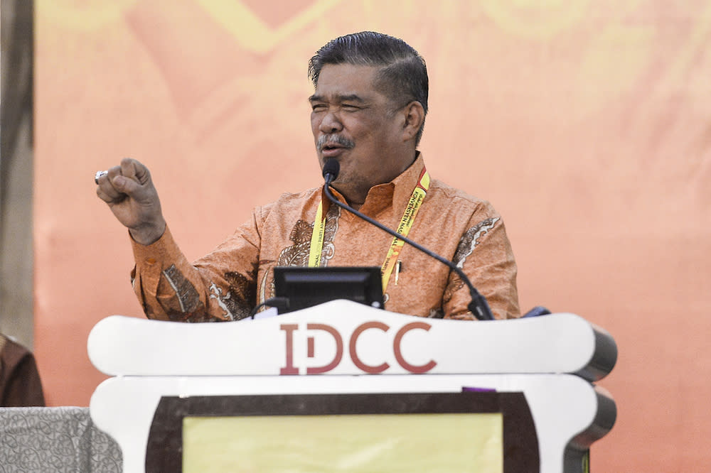 Mohamad Sabu speaks during the Amanah National Convention in Shah Alam December 8, 2019. — Picture by Miera Zulyana