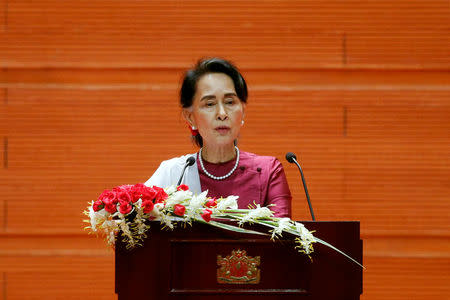 Myanmar State Counselor Aung San Suu Kyi delivers a speech to the nation over Rakhine and Rohingya situation, in Naypyitaw, Myanmar September 19, 2017. REUTERS/Soe Zeya Tun