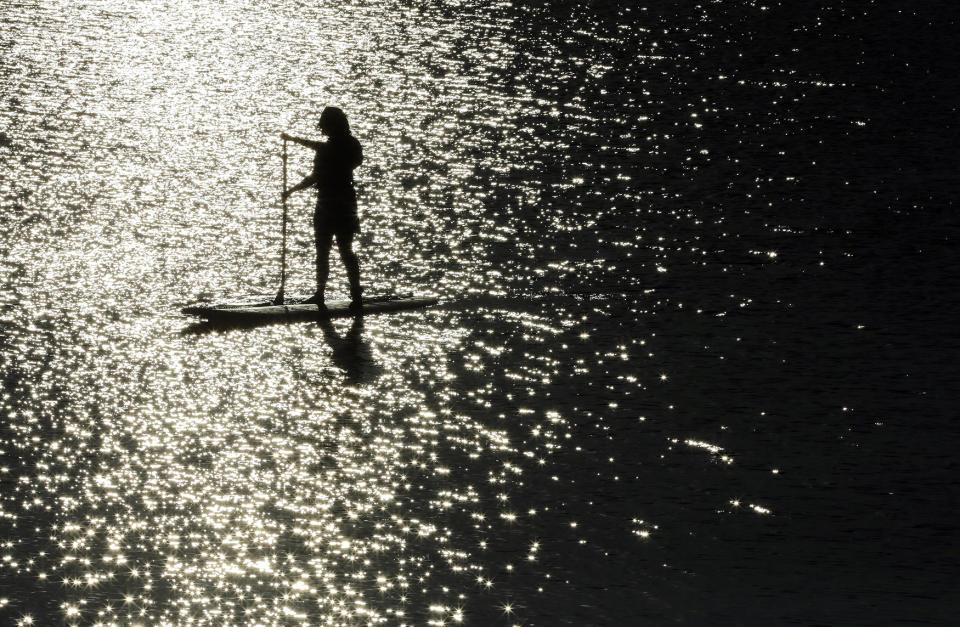 Stand-up paddle ride