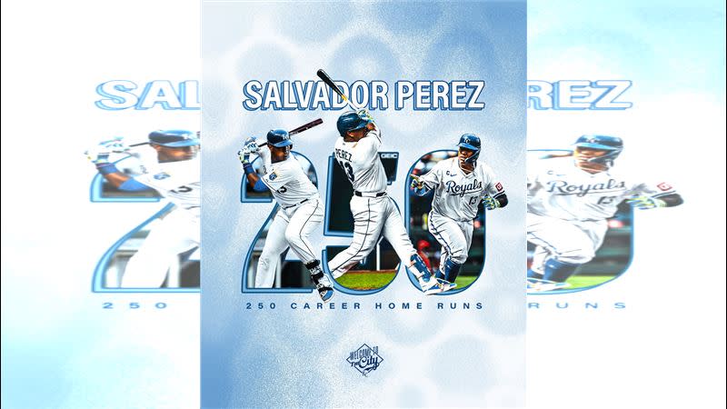 皇家捕手培瑞茲（Salvador Perez）炸裂生涯第250轟。（圖／翻攝自皇家推特）