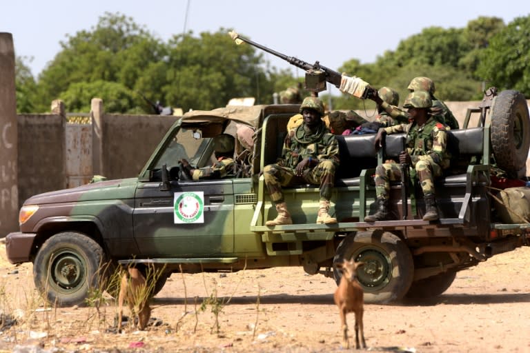 Senegalese soldiers patrol the area close to the Senegal-Gambia border near Karang on January 20, 2017