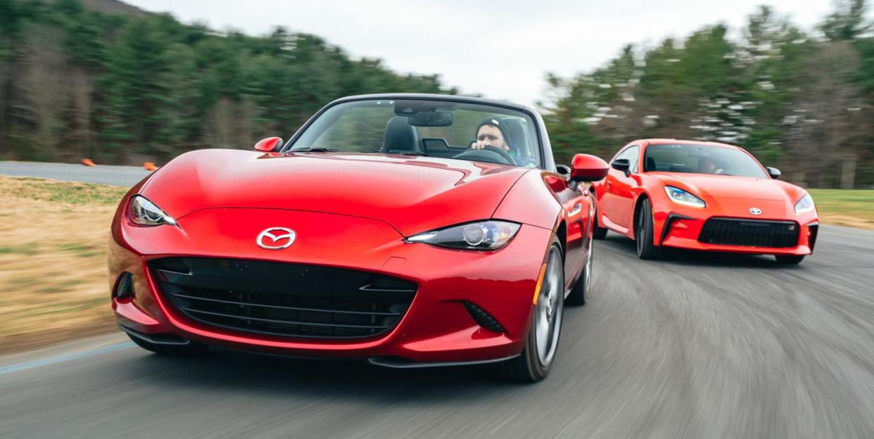 2022 mazda miata vs 2022 toyota gr86