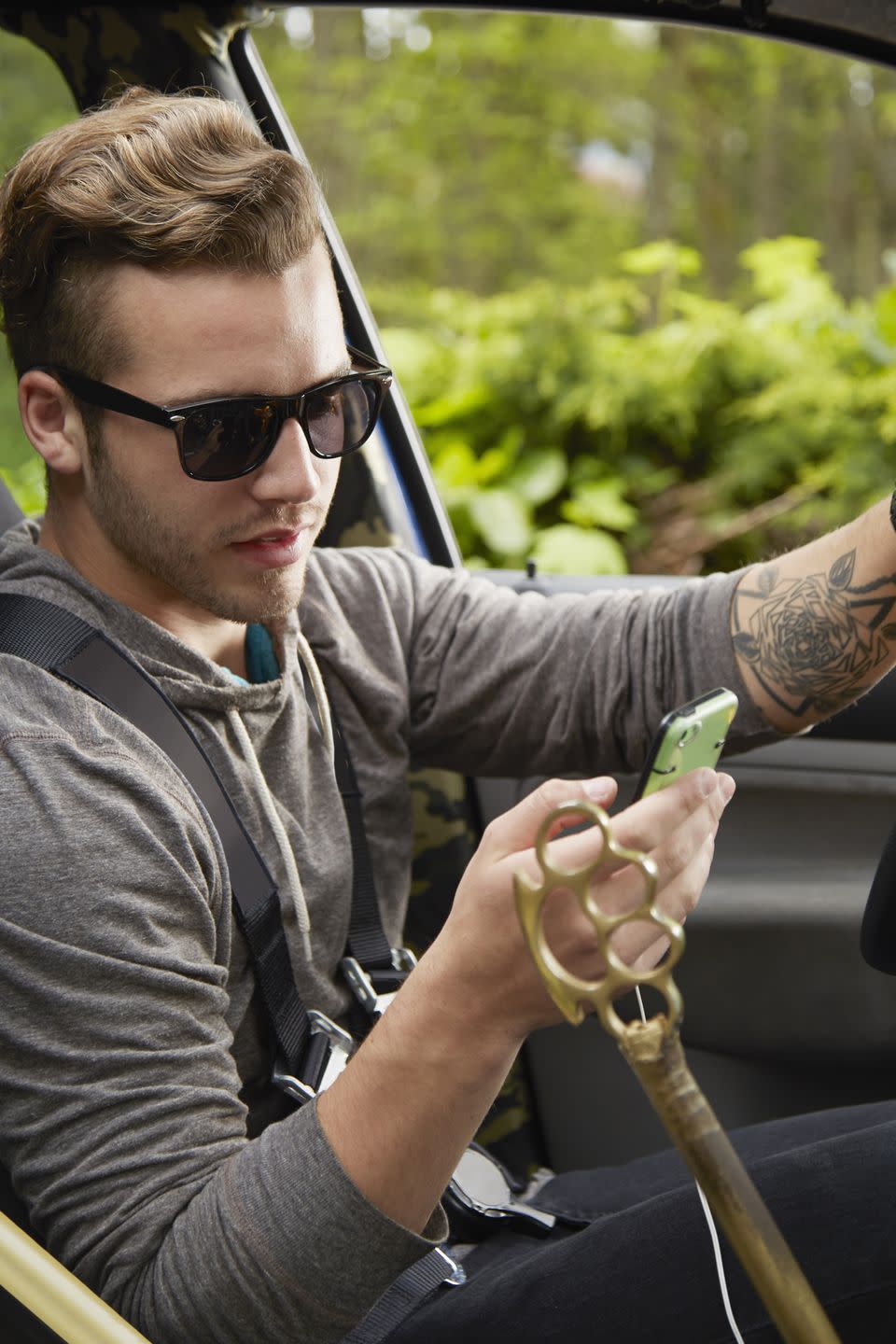 Florida Man Jams Commuters' Cell Phones to Curb Distracted Driving