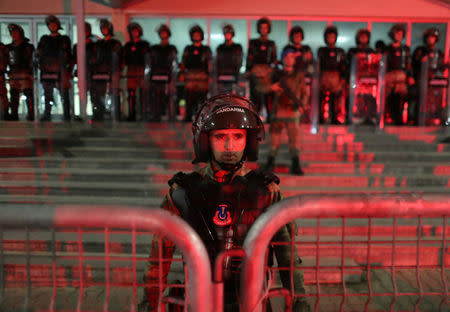 Turkish soldiers stand guard outside the Silivri Prison and Courthouse complex during the trial of 17 writers, executives and lawyers of the secularist Cumhuriyet newspaper in Silivri near Istanbul, Turkey, September 11, 2017. REUTERS/Osman Orsal