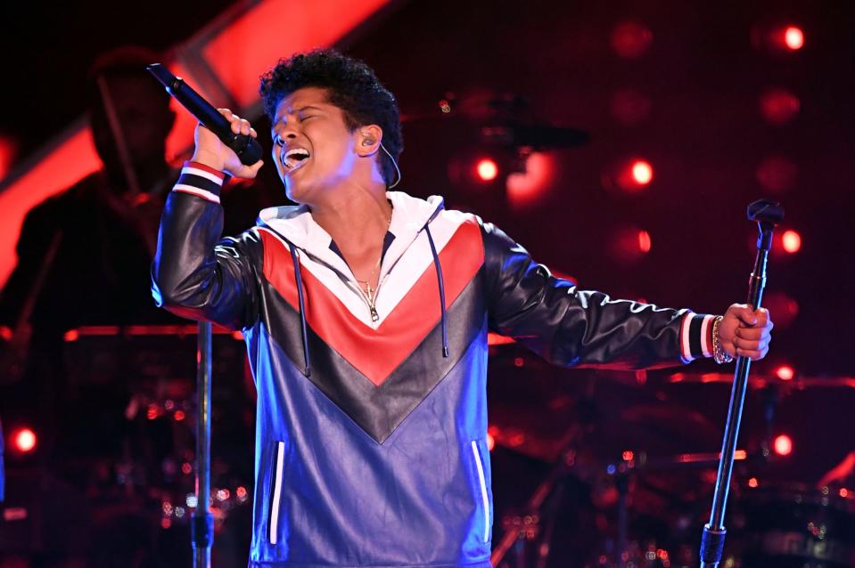 September 7: Bruno Mars Restarts His 24k Magic World Tour