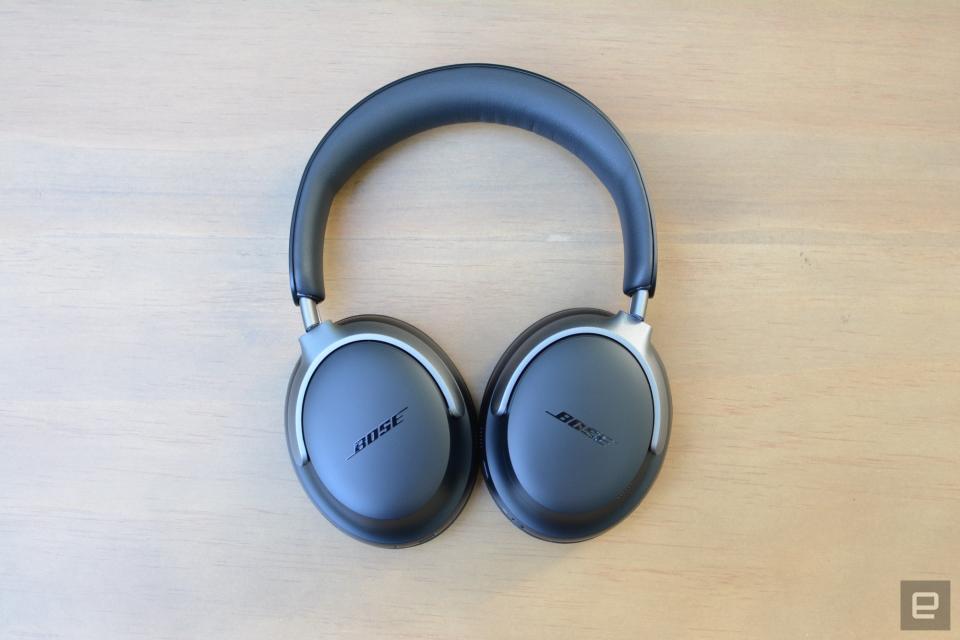 <p>Bose QuietComfort Ultra Headphones review</p> 