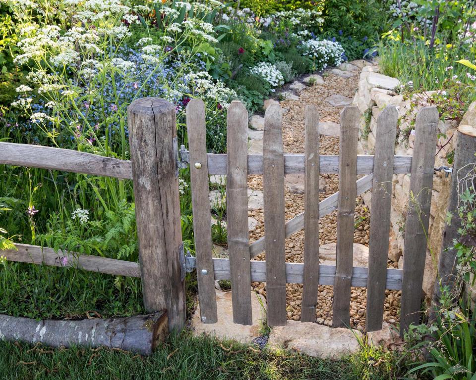 9. Add subtle definition with a timber fence