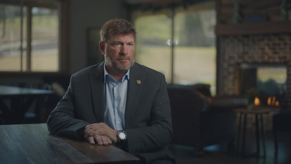 PHOTO: Retired Georgia Bureau of Investigation Special Agent in Charge Clay Bridges talks about the Meredith Emerson case. (Lone Wolf Media/Hulu)