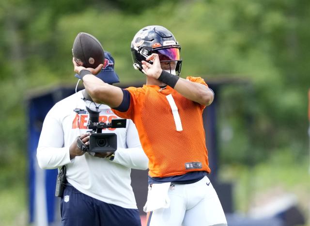 Best photos from Day 2 of Bears rookie minicamp