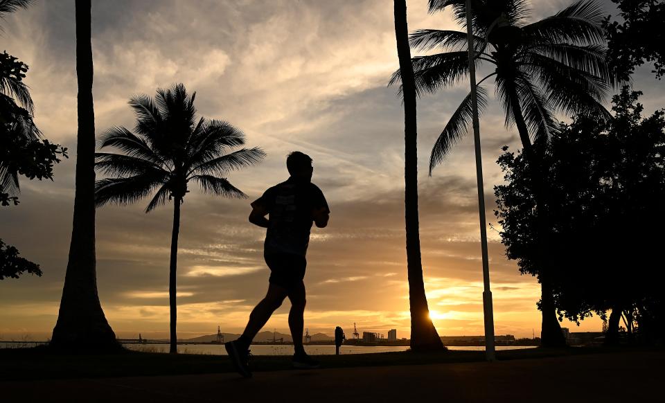 <h1 class="title">North Queensland Prepares For Cyclone Kirrily</h1><cite class="credit">Ian Hitchcock/Getty Images</cite>