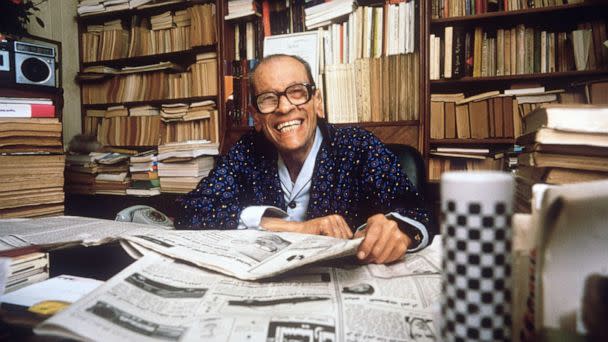 PHOTO: Novelist Naguib Mahfouz poses for a portrait at his home in Cairo, Oct. 19, 1988. (AFP via Getty Images, FILE)