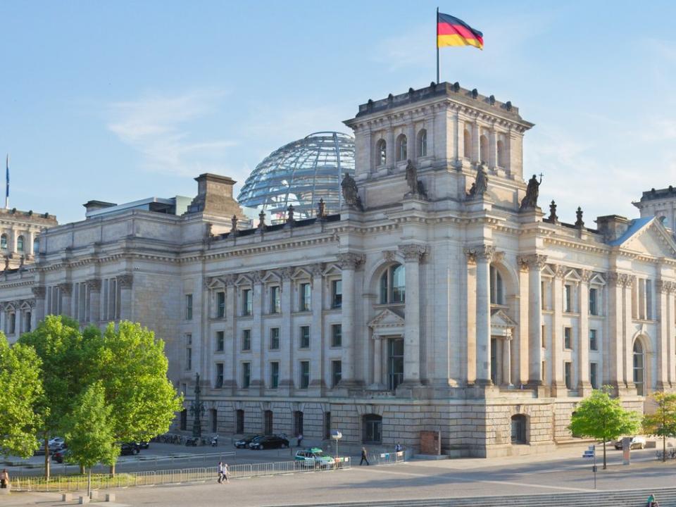 Deutschland wählt am Sonntag eine neue Besetzung des Berliner Bundestags. (Bild: Neirfy/Shutterstock.com)