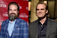 Los fans de 'Stranger Things' (2016-) se sorprenderán al descubrir cómo luce David Harbour afeitado. El actor que encarna a Jim Hopper está irreconocible sin barba, un aspecto que lució brevemente en 2019. (Foto: Randy Shropshire / Will Heath / Getty Images)