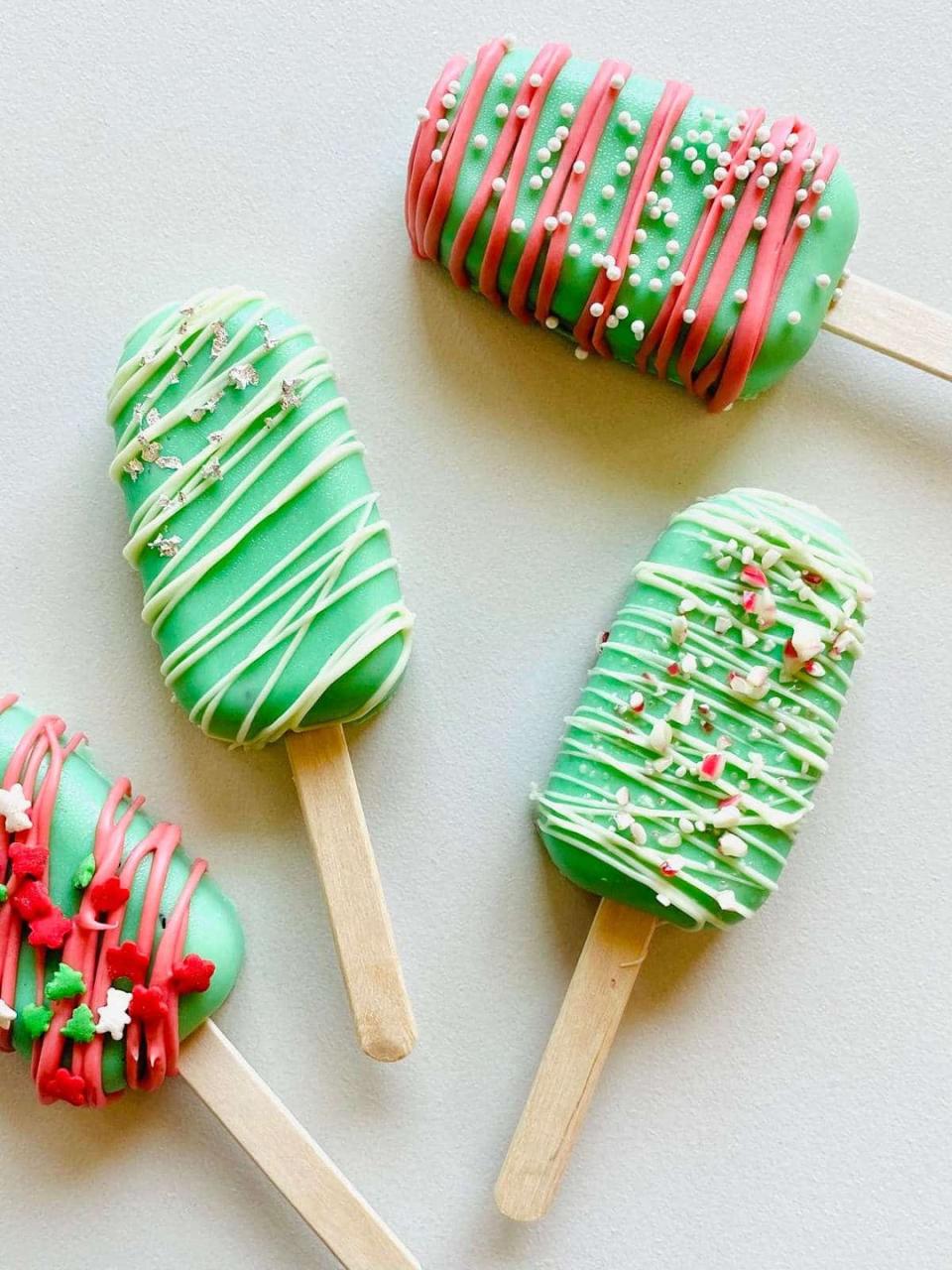 Christmas Cake Popsicles