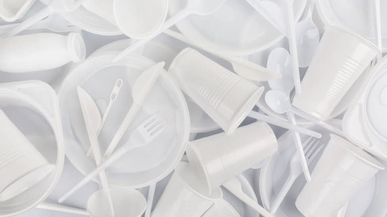 Plastic utensils 