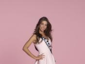 <p>Cette année, Joséphine Meisberger est Miss Alsace. Elle tentera de gagner le concours Miss France le 16 décembre prochain.<br>Crédit photo : SIPA/TF1 </p>