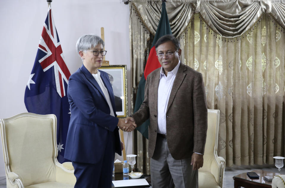 Australian Foreign Minister Penny Wong, left, meets with Bangladeshi Foreign Minister Hasan Mahmud in Dhaka, Bangladesh, Tuesday, May 21, 2024. (AP Photo/Mahmud Hossain Opu)
