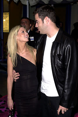 Tara Reid and Carson Daly at the Hollywood premiere of Josie and the Pussycats