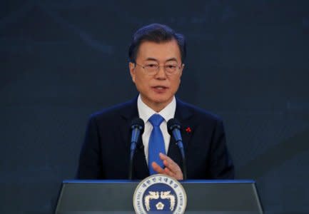 South Korean President Moon Jae-in delivers a speech during his New Year news conference at the Presidential Blue House in Seoul, South Korea, January 10, 2018.  REUTERS/Kim Hong-Ji