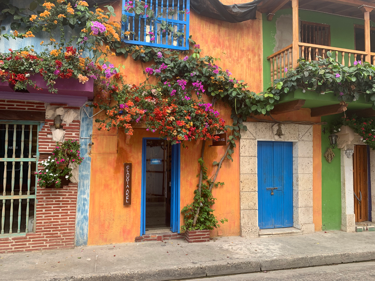 cartagena street and homes