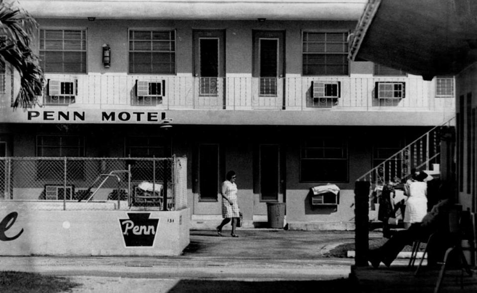 Guests at the Penn hotel in Hialeah in 1975.