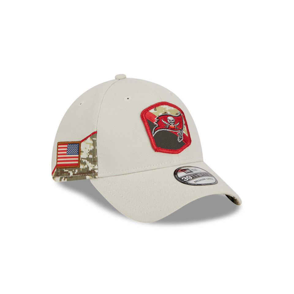 Tampa Bay Buccaneers: Salute to Service New Era Hat