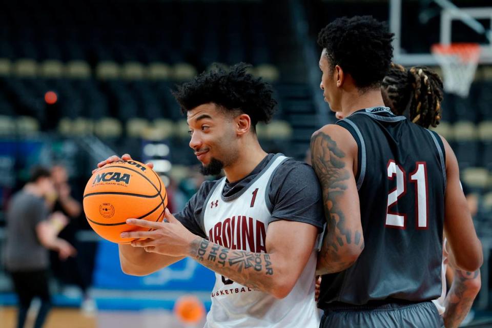 South Carolina guard Jacobi Wright (1) prepares to play the Oregon Ducks at the PPG Paints Arena on Wednesday, March 20, 2024. Joshua Boucher/jboucher@thestate.com