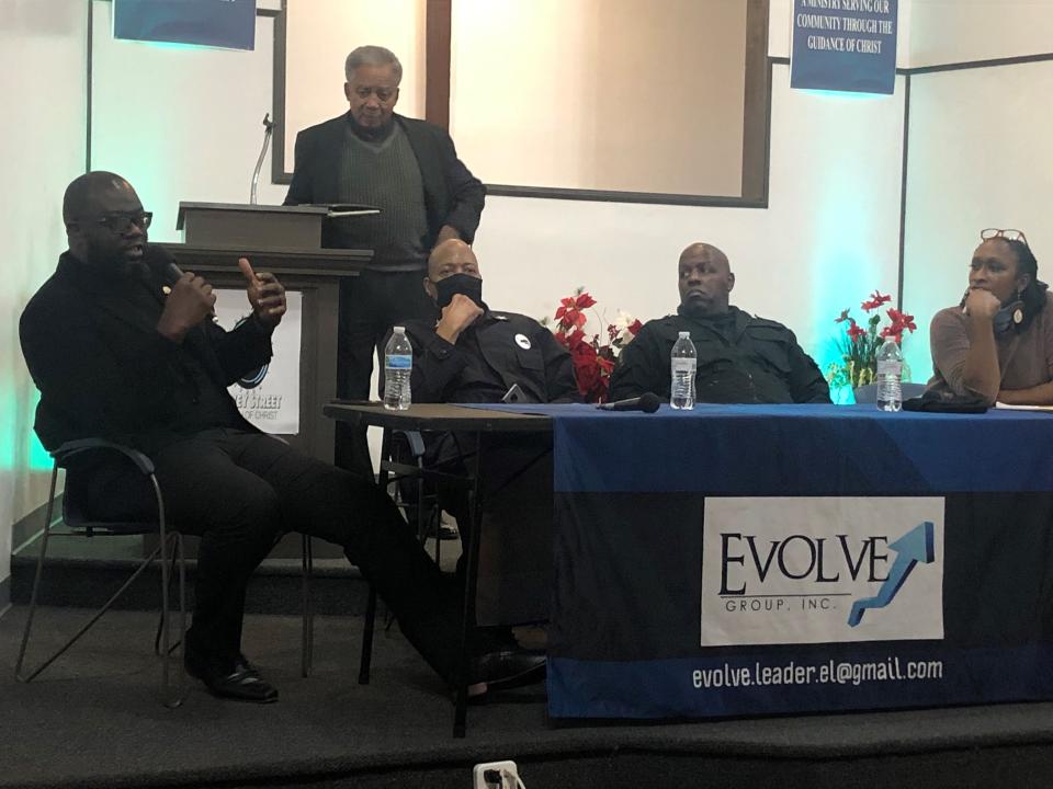 Panels gather to discuss crime, food deserts at Hovey Street Church on Dec. 18, 2021