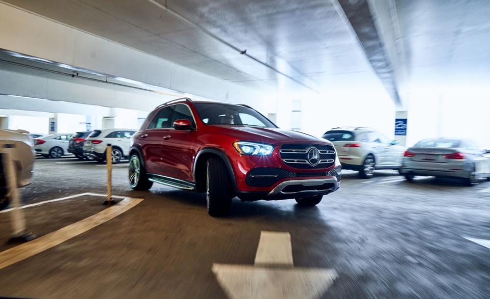 2019 BMW X5 vs. 2020 Mercedes-Benz GLE: Which Stalwart Luxury SUV Makes a Better Case?