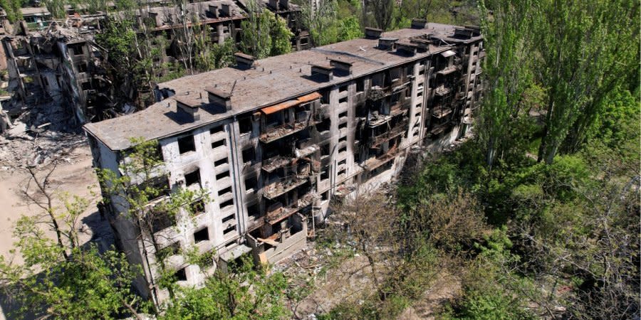 Residential buildings in Mariupol destroyed by Russian shelling (photo May 12, 2022)