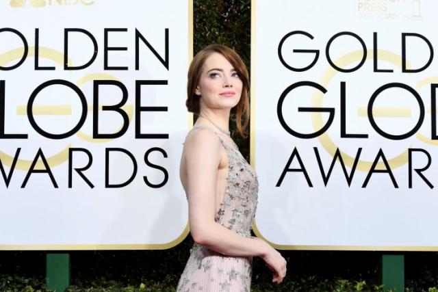 Golden Globes 2017: Emma Stone, Ryan Seacrest, and Her Dress