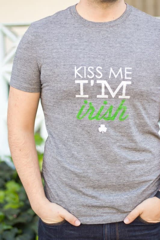 DIY 'Kiss Me I'm Irish' Shirt