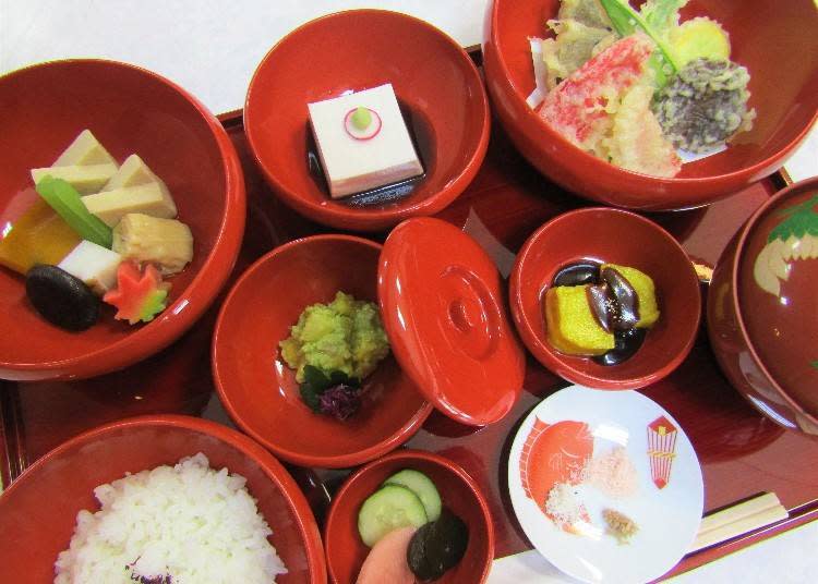 Buddhist cuisine - 2,000 yen (tax included)