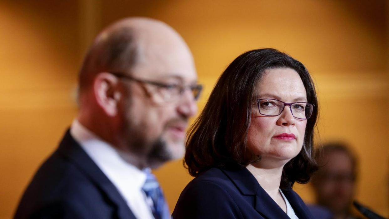 Martin Schulz soll Medienberichten zufolge planen gegen Andrea Nahles um den SPD-Fraktionsvorsitz zukandidieren. Foto: Kay Nietfeld/Archiv