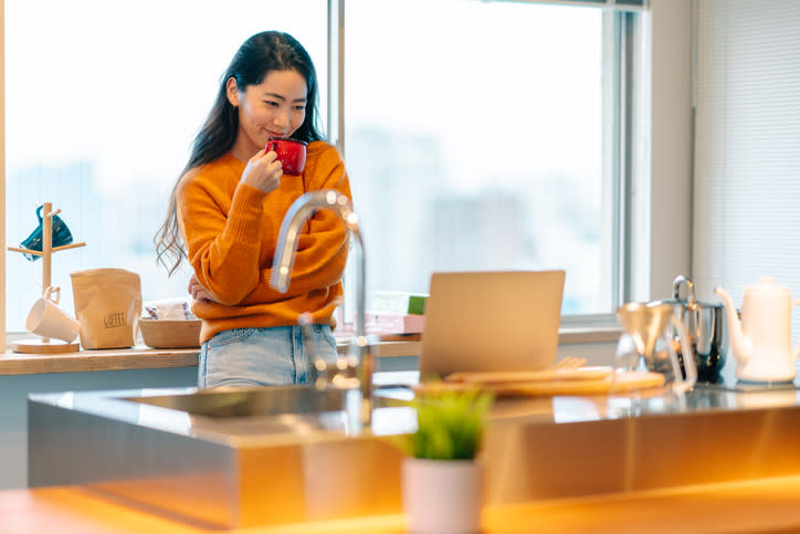 在家工作早起煮一杯咖啡提神吧！（圖片來源：iStock）